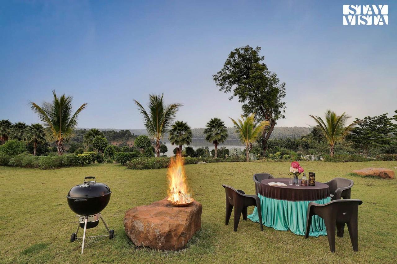 Stayvista'S Lakeside Whispers - Lake & Mountain-View Villa With Lawn & Indoor-Outdoor Games Nagpur Eksteriør bilde